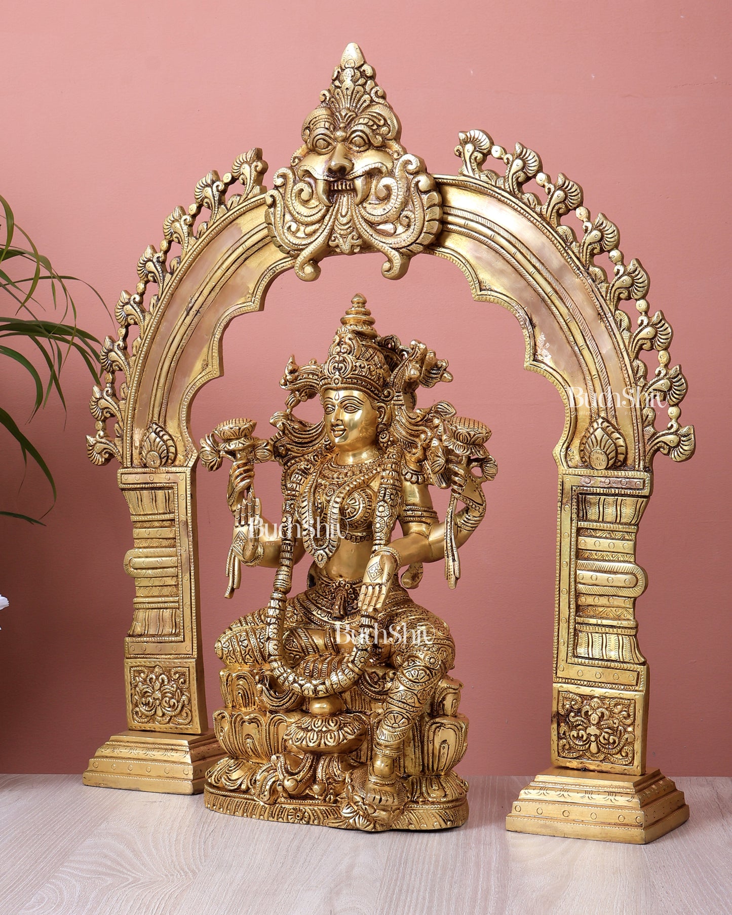 Majestic Brass Goddess Lakshmi Idol with Kirtimukha Prabhavali Arch Aureole | Superfine Temple Decor Set (21.5 Inch Frame)