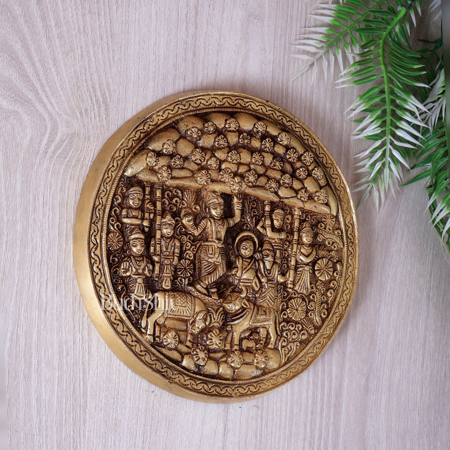 Brass Superfine Govardhan Krishna Wall Hanging Mural | Divine Krishna Temple Decor (8 Inch, 2 Kg)