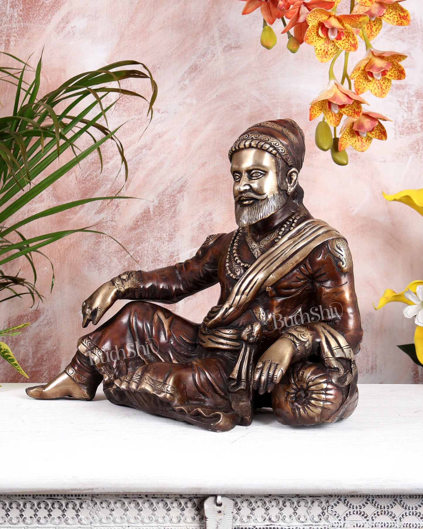 Brass Chhatrapati Shivaji Maharaj Resting Statue – Dual Tone Handcrafted Masterpiece (15 Inch)