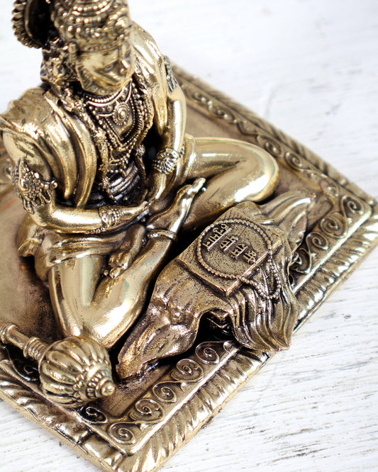 Brass Superfine Bhakt Hanuman Meditation Idol – Compact Divine Statue (3 Inches