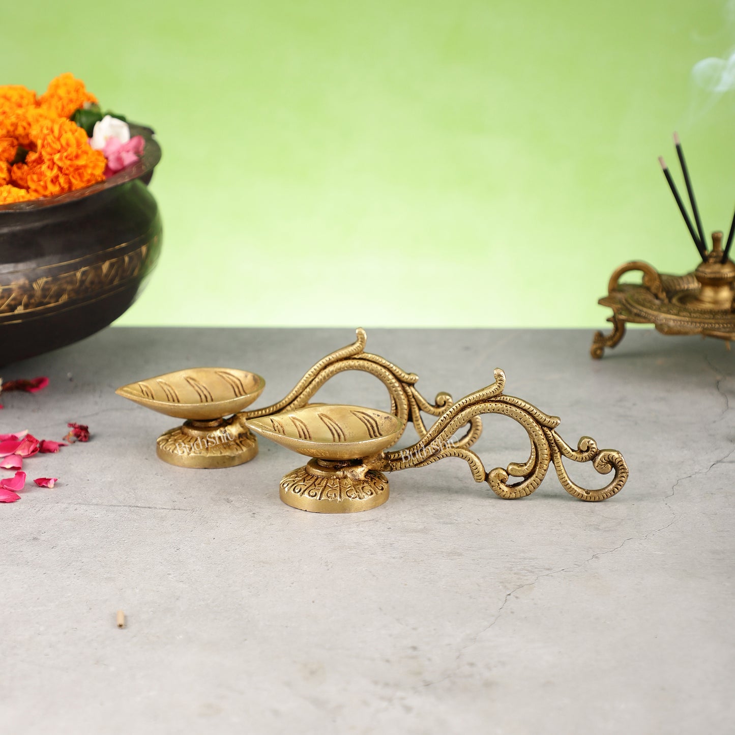 Brass leaf aarti diya with handle pair