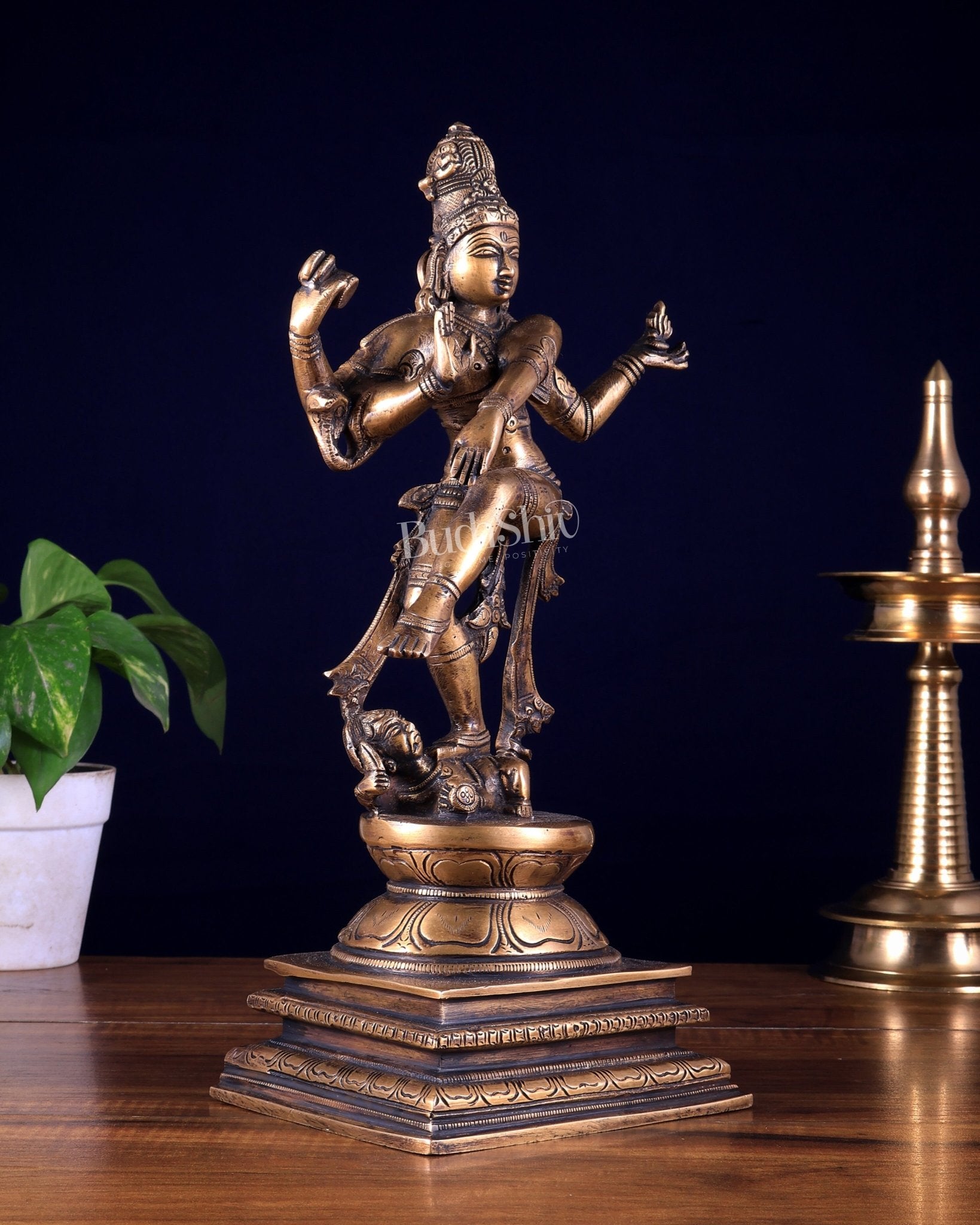 Antique Brass Lord Shiva Nataraja Dancing Ananda Tandava Statue 13.5" - Budhshiv.com