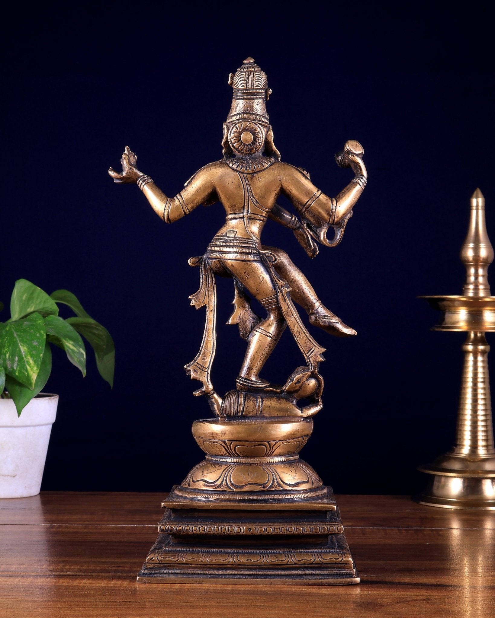 Antique Brass Lord Shiva Nataraja Dancing Ananda Tandava Statue 13.5" - Budhshiv.com