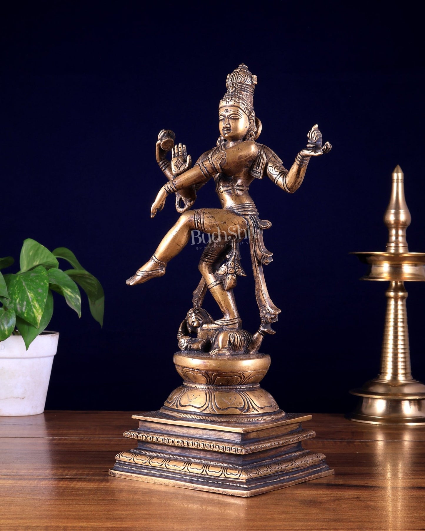 Antique Brass Lord Shiva Nataraja Dancing Ananda Tandava Statue 13.5" - Budhshiv.com