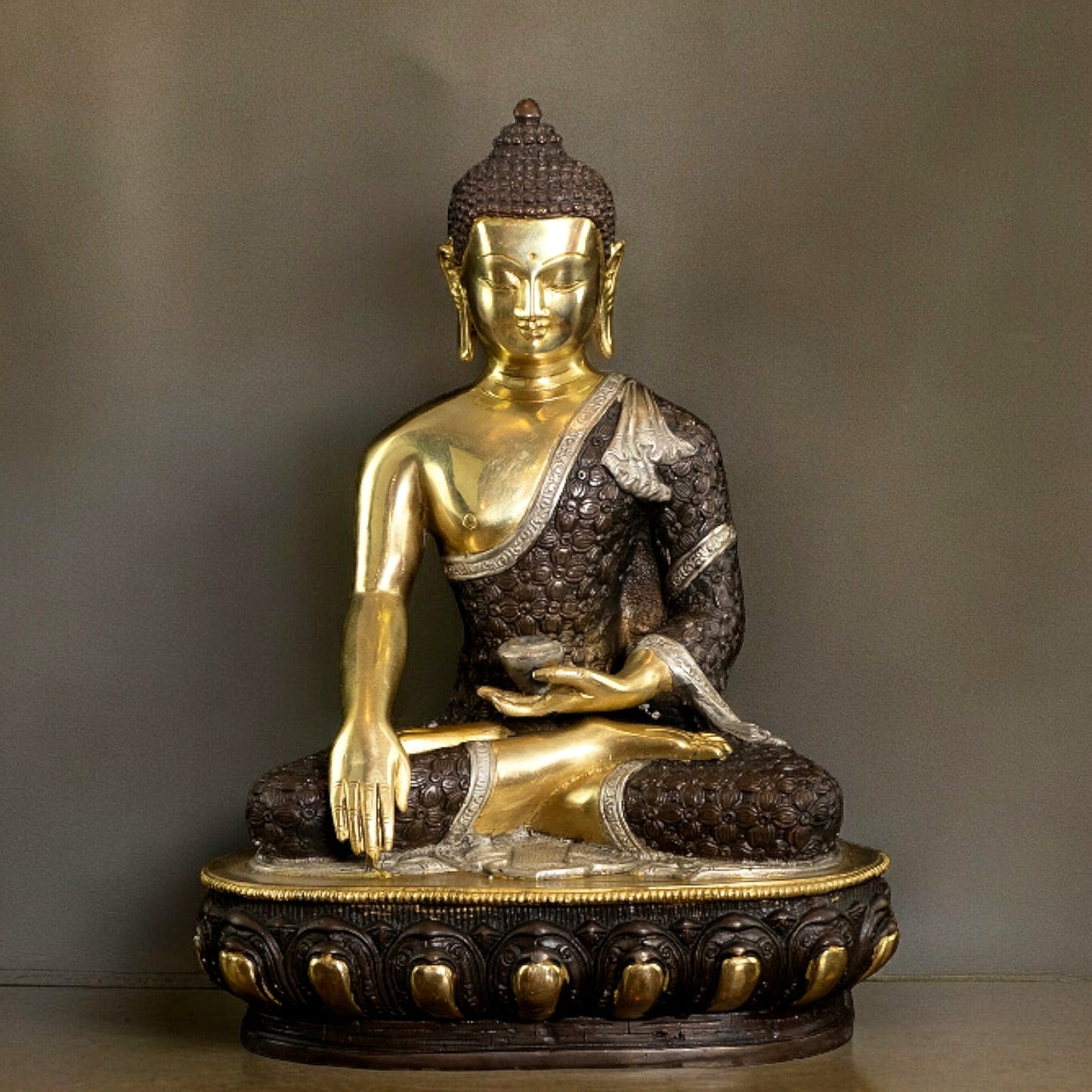 Bhumisparsha Mudra Brass Buddha Three - tone Idol | Rare 13" - Budhshiv.com