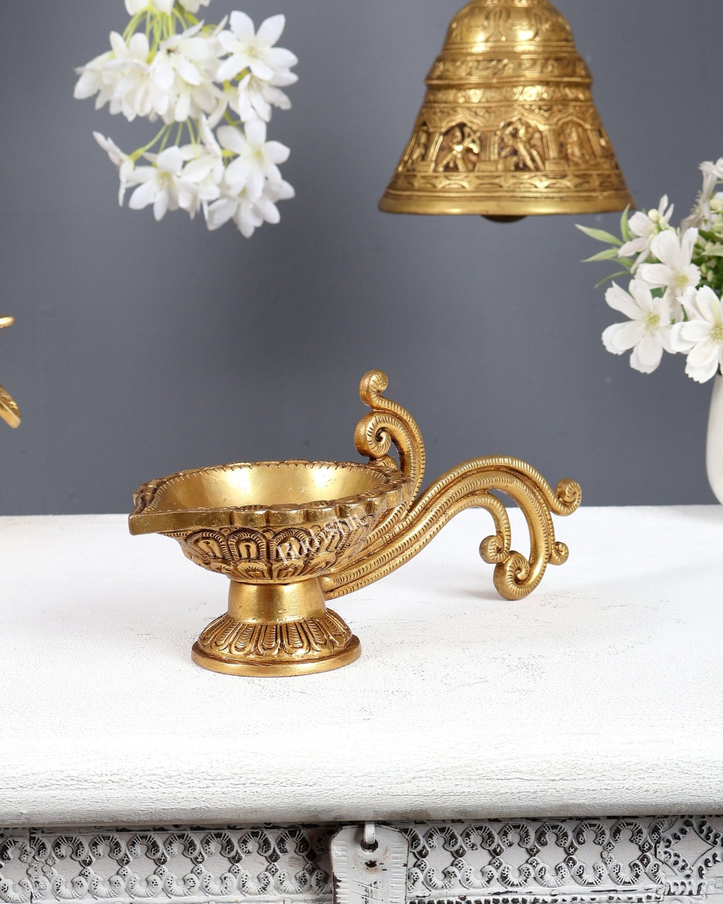 Brass aarti diya with handle 4 x 9.5" - Budhshiv.com