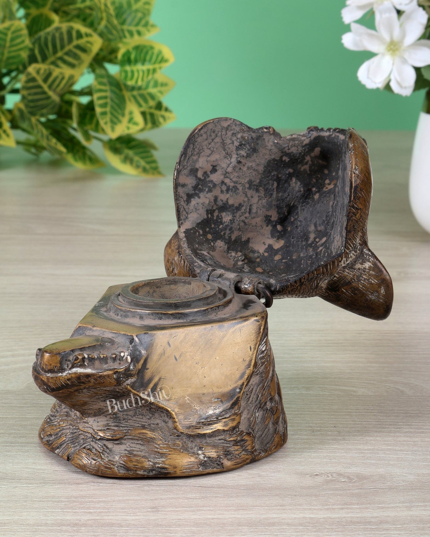 Brass Bear Face Ink Pot – Artistic Vintage Desk Accessory antique finish - Budhshiv.com