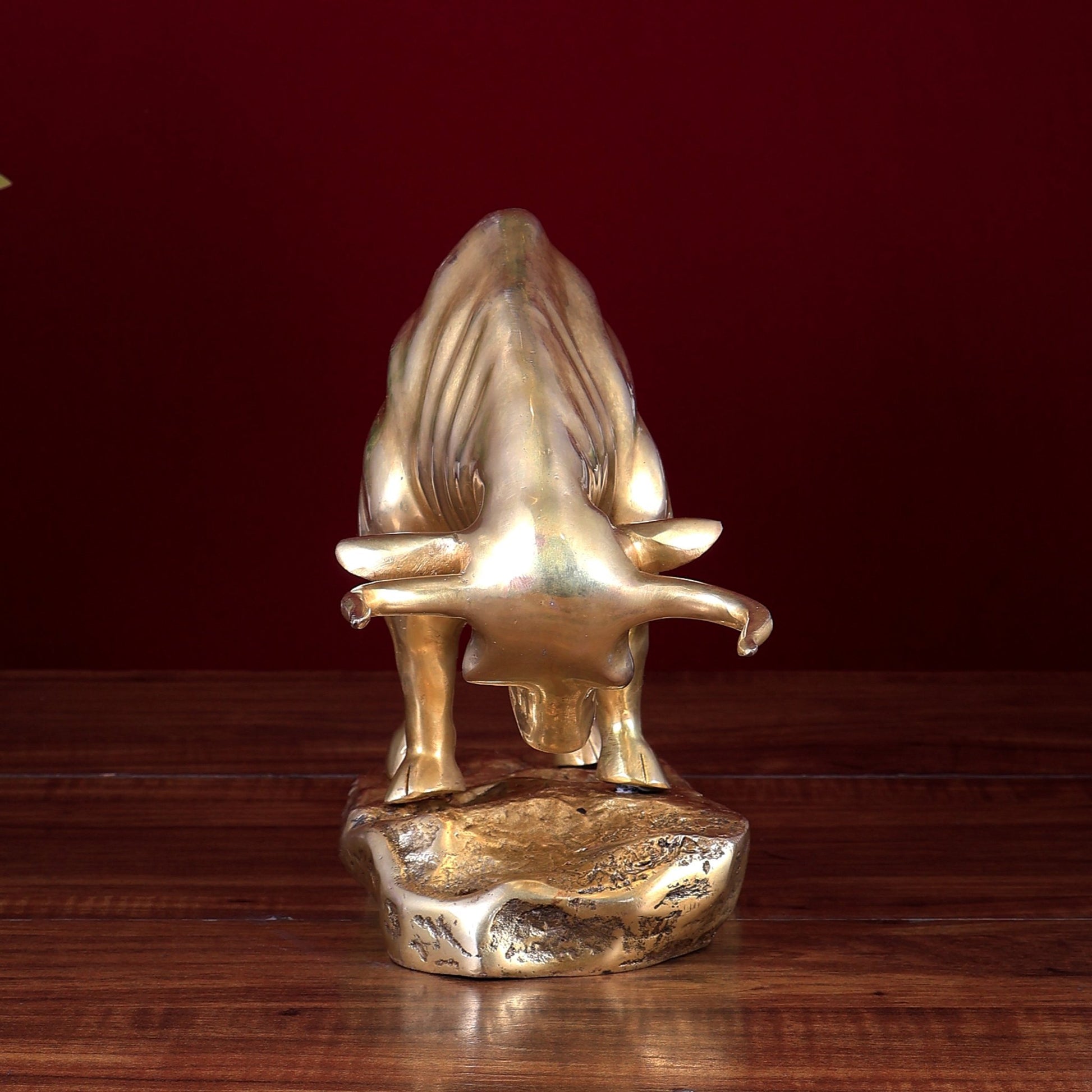 Brass Charging Bull Home Décor Showpiece - Budhshiv.com
