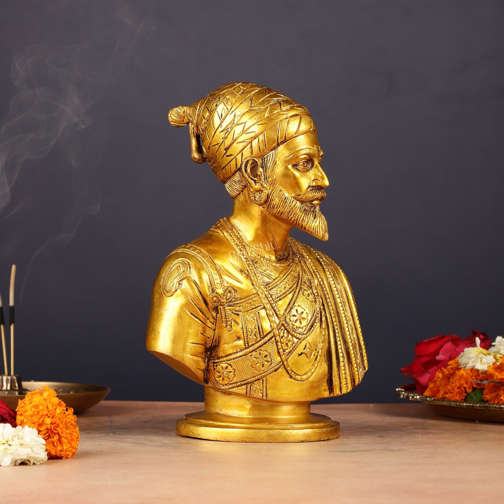 Brass Chatrapati Shivaji Maharaj Bust 8" - Budhshiv.com