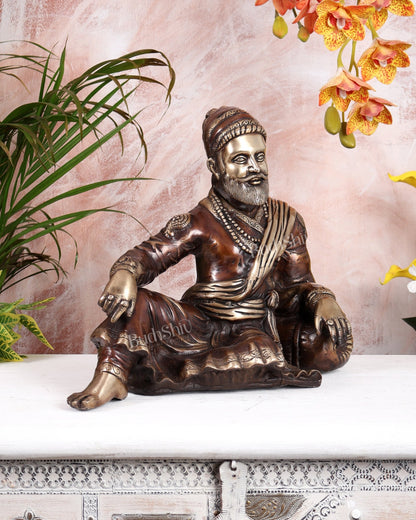 Brass Chhatrapati Shivaji Maharaj Resting Statue – Dual Tone Handcrafted Masterpiece (15 Inch) - Budhshiv.com