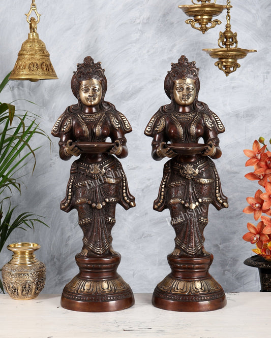 Brass Deep Lakshmi Pavaai Villaku 23" - Brown Gold - Budhshiv.com