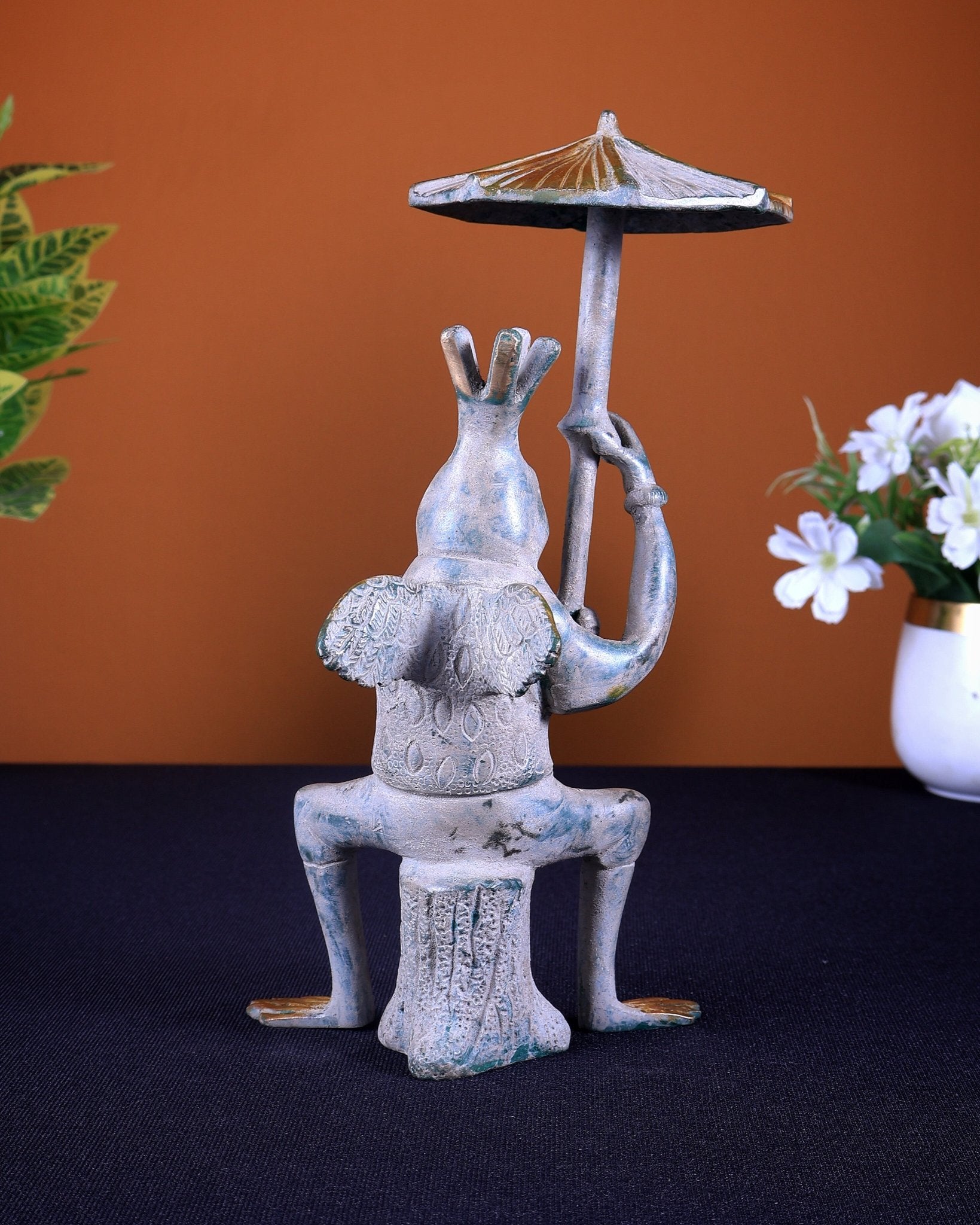 Brass Frog with Wings Holding Umbrella – Vintage Fantasy Showpiece - Budhshiv.com