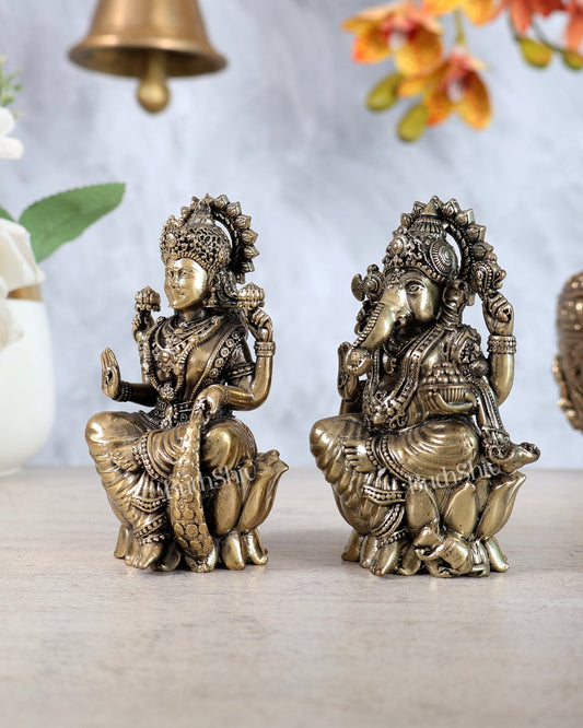 Brass Ganesha Lakshmi Idol Set on Lotus | Auspicious Lakshmi Ganesh Murti for Puja 4" - Budhshiv.com
