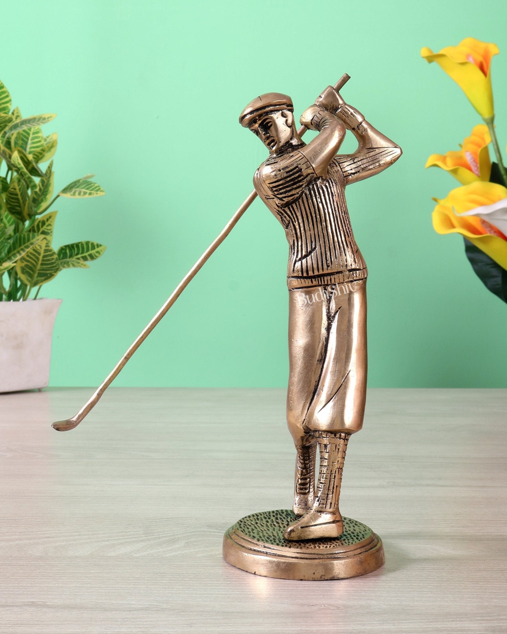 Brass Golfer Showpiece – Long Shot Striking Pose (32 cm, 1.15 Kg) - Budhshiv.com