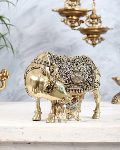 Brass Kamdhenu Cow with Calf Idol | Auspicious Cow & Calf Statue with Kalash Carvings 6.5" - Budhshiv.com