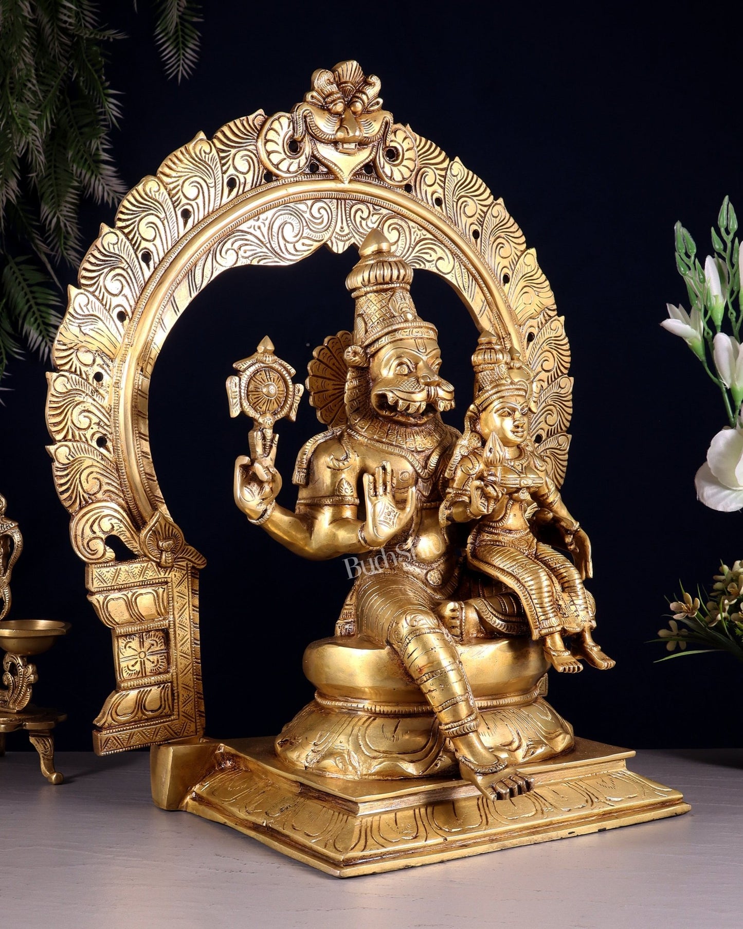 Brass Lakshmi Narasimha Swamy Majestic statue 19.5 inch - Budhshiv.com