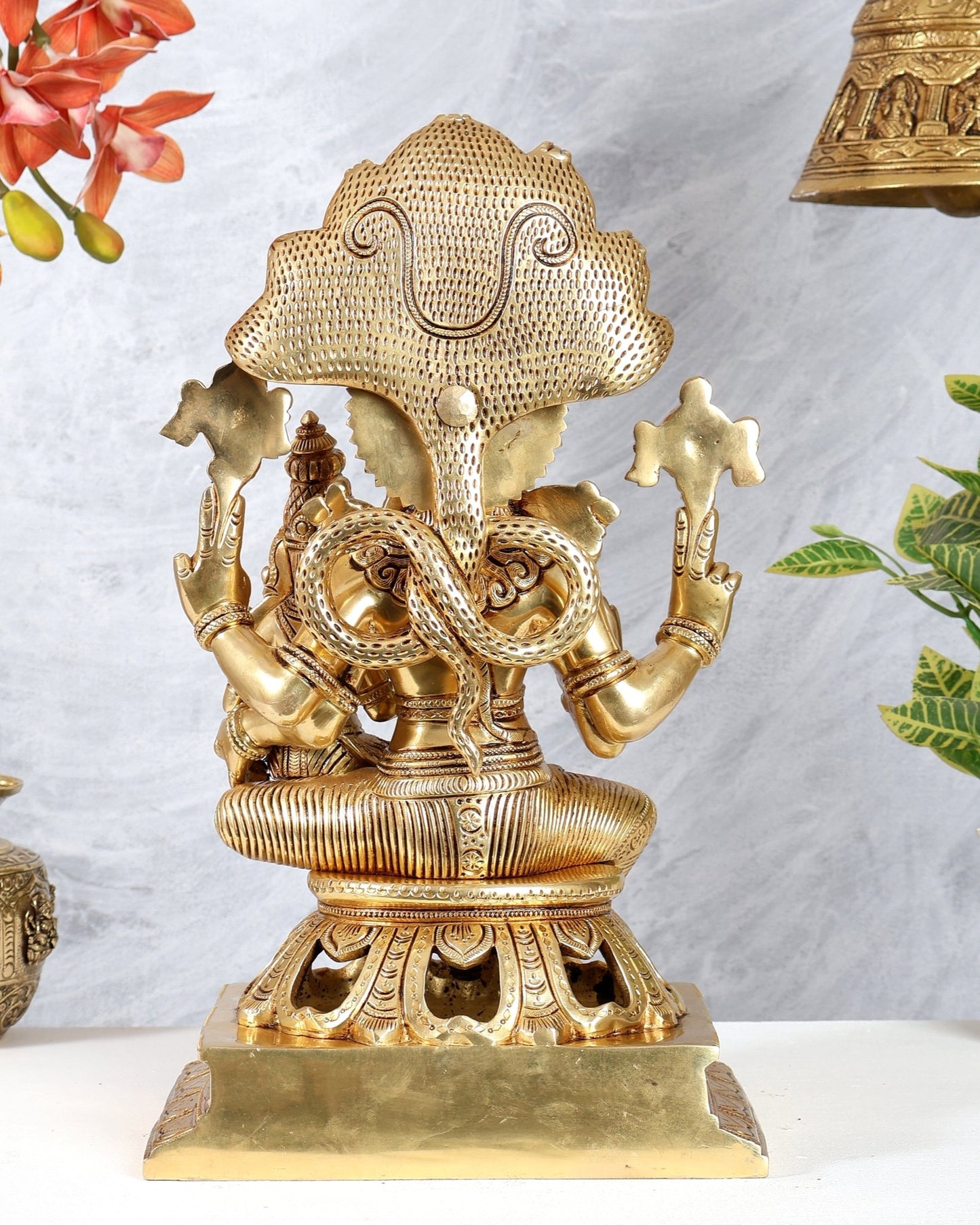 Brass Lakshmi Narasimha Swamy with sheshanaag idol 15 inch - Budhshiv.com