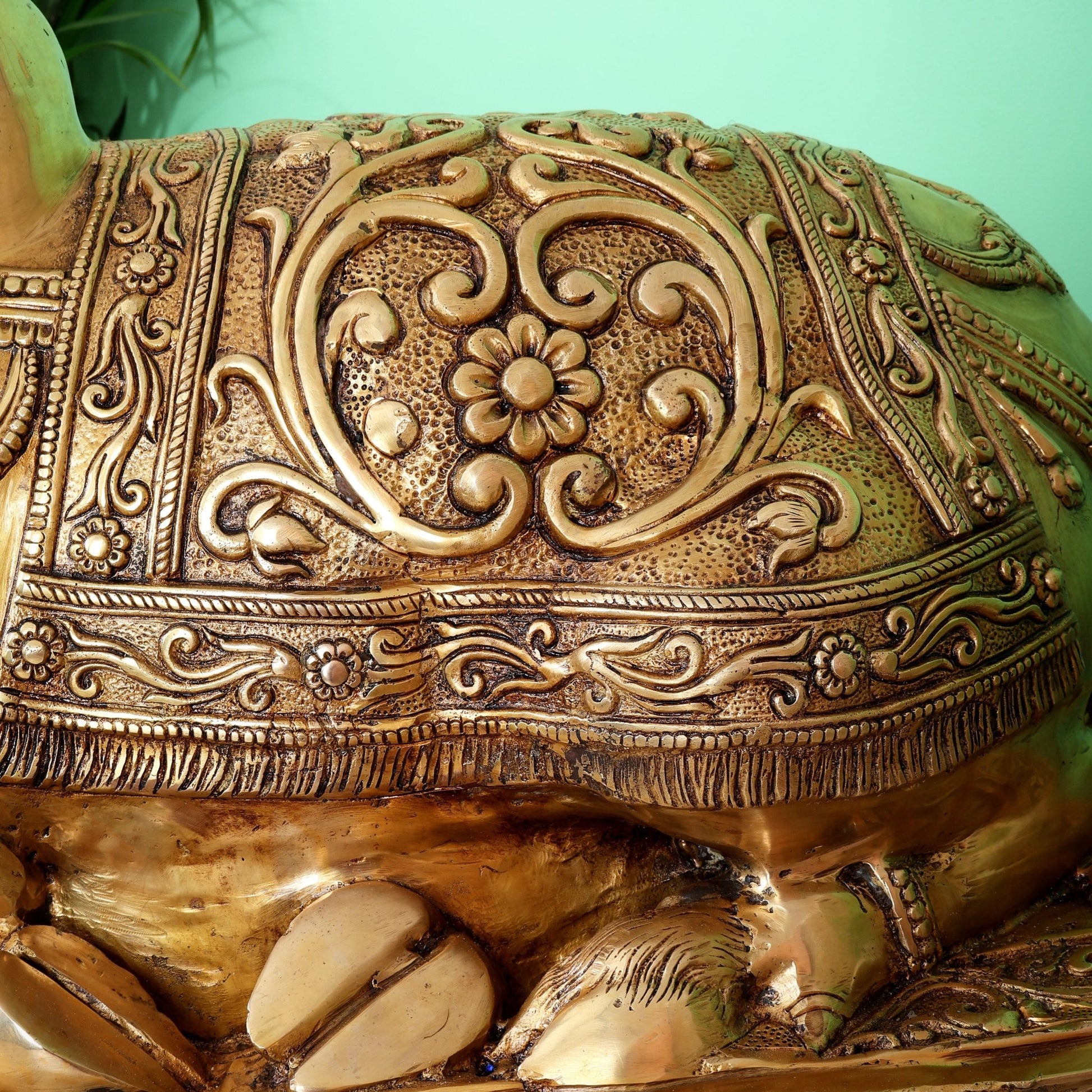 Brass Large Nandi Statue with Intricate Carvings (36X24 Inch, 73 Kg) - Budhshiv.com