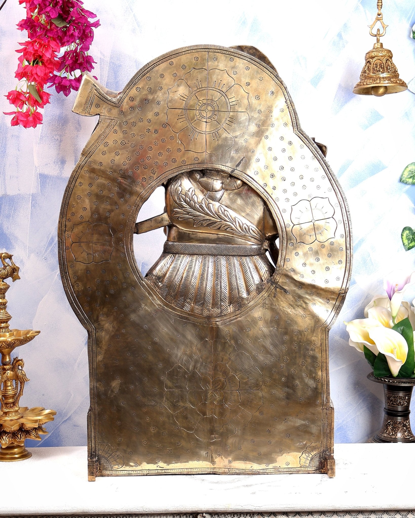 Brass Large Shrinath Ji Statue – Permanent Black & Golden Finish with Pichwai Style Base 36 inch - Budhshiv.com