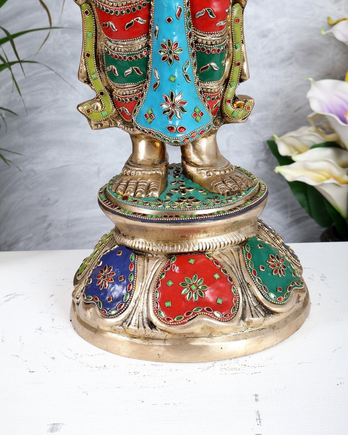 Brass Large Welcome Namaste Lady Statue – 30.5 Inch multicolour - Budhshiv.com