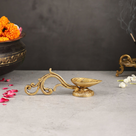 Brass leaf aarti diya with handle - Budhshiv.com