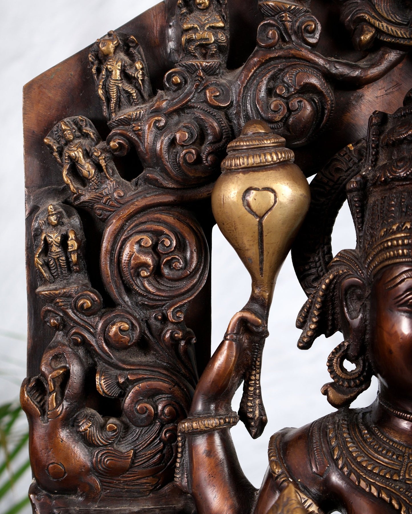 Brass Lord Vishnu Superfine Statue 29" with dashavatar Prabhavali - Budhshiv.com