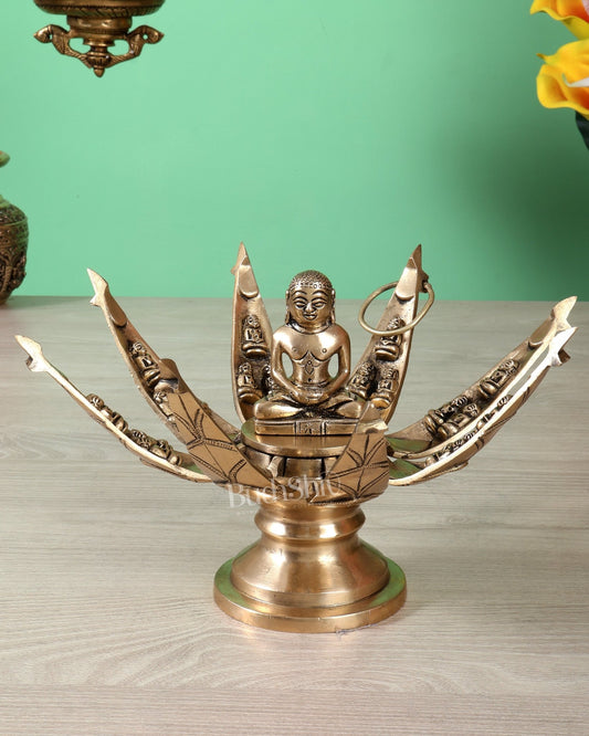 Brass Mahavir Ji in Foldable Lotus Statue – 8 Inch (1.86 Kg) - Budhshiv.com