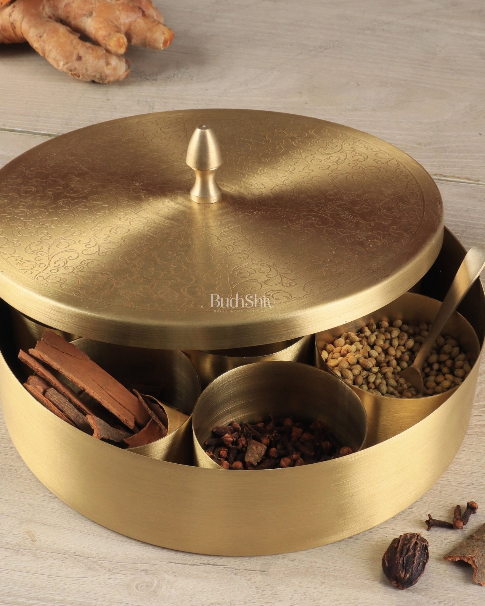 Brass Masala Box Daani – Round Spice Container, 2.5"x6"x6" - Budhshiv.com