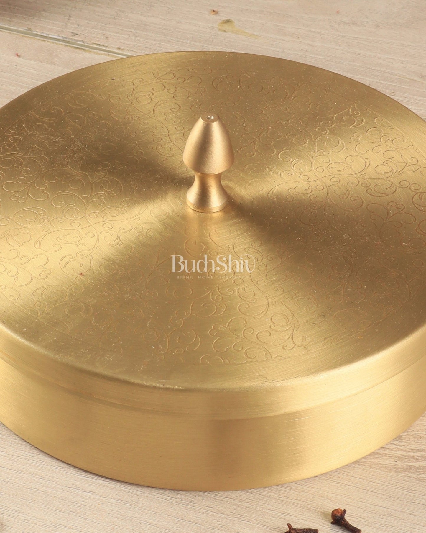 Brass Masala Box Daani – Round Spice Container, 3"x7"x7" - Budhshiv.com
