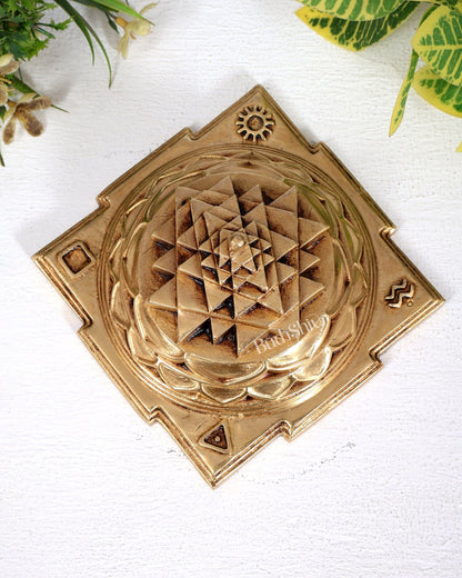 Brass Meru Shri Yantra | Highly Detailed Energised | Pure Brass 3D Sacred Geometry Idol 5 inches wide - Budhshiv.com