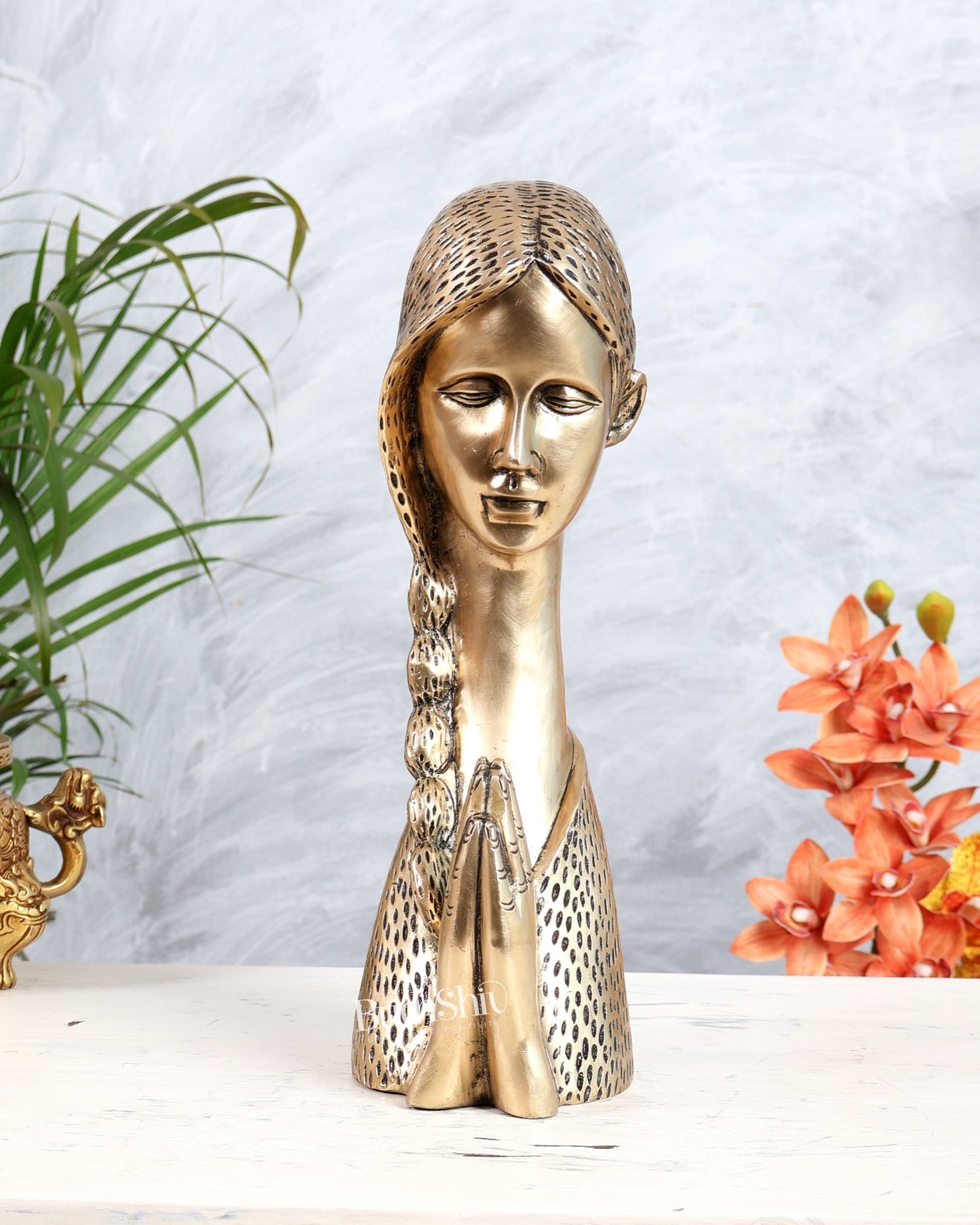 Brass Namaste Lady Welcome Statue | Traditional Indian Greeting Sculpture 13" - Budhshiv.com