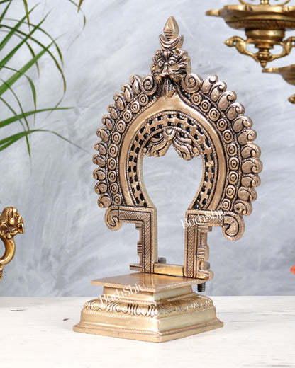 Brass Peetha Prabhavali with Kirtimukha Yali Design | Temple Backdrop for God Idols 10" - Budhshiv.com