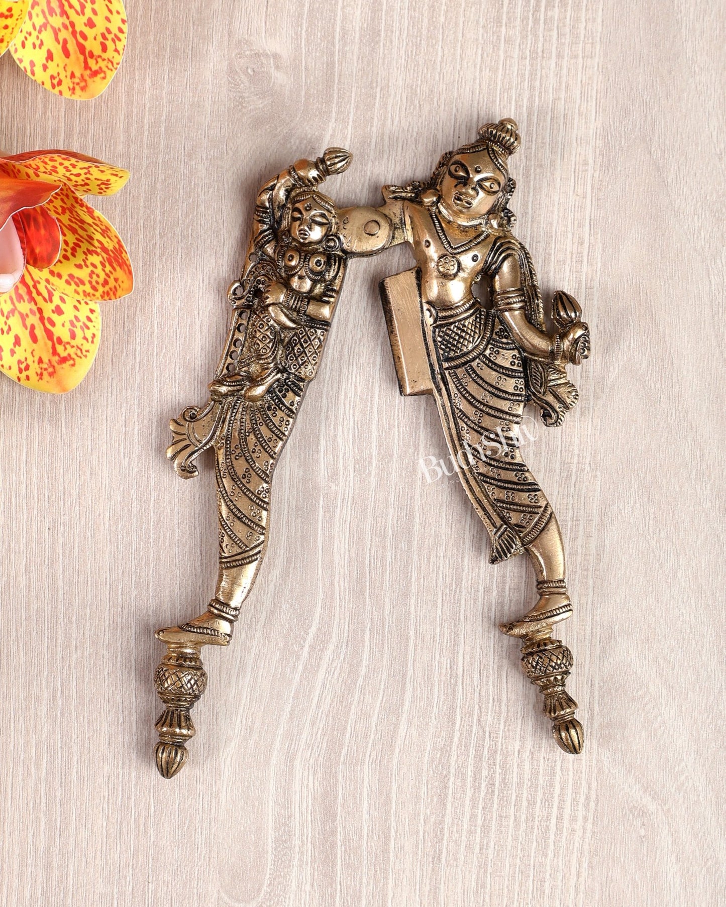 Brass Radha Mohan Gopala Nut Cutter – Collectible Krishna Design Craft Piece (6.5 Inches) - Budhshiv.com