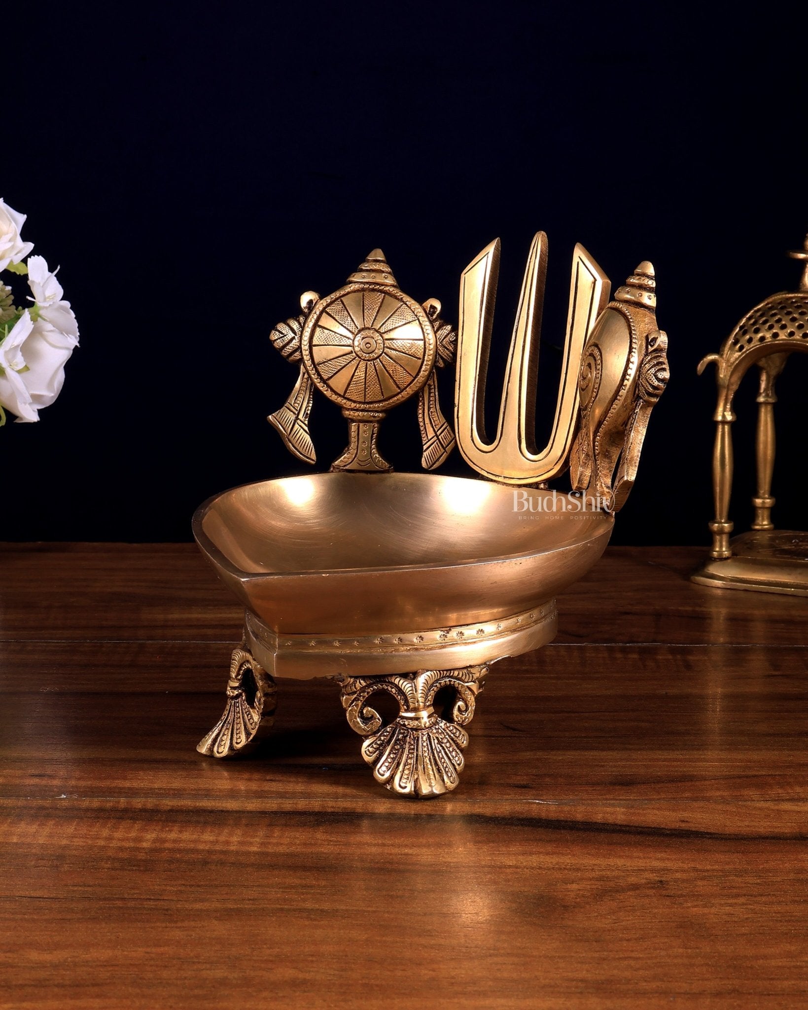 Brass Shankh Chakra Namah Oil Lamp (Diya) – Tirupati Balaji / Vishnu Symbol 7 inch - Budhshiv.com