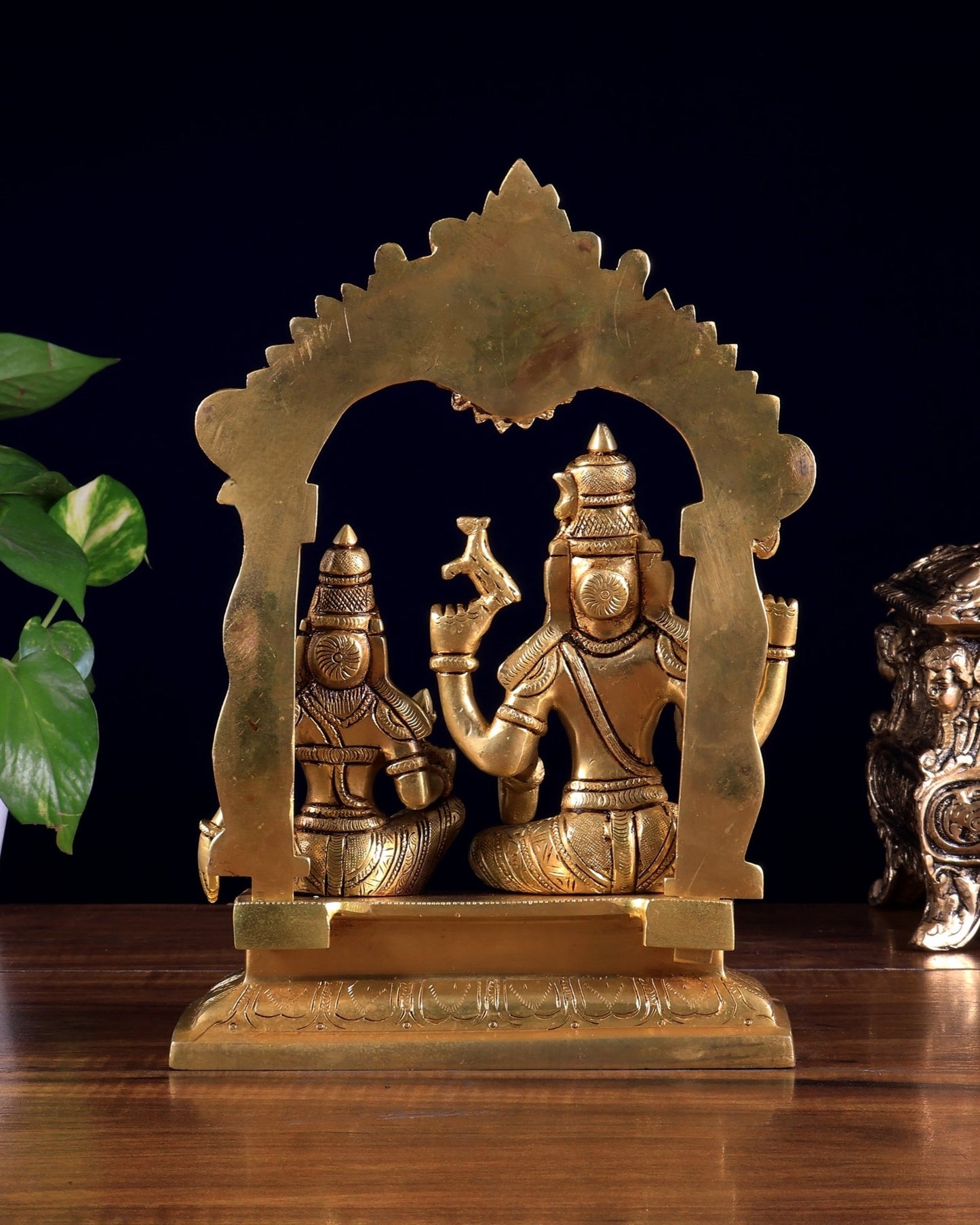 Brass Shiva Parvati Seated with Prabhavali 10.5 inch - Budhshiv.com