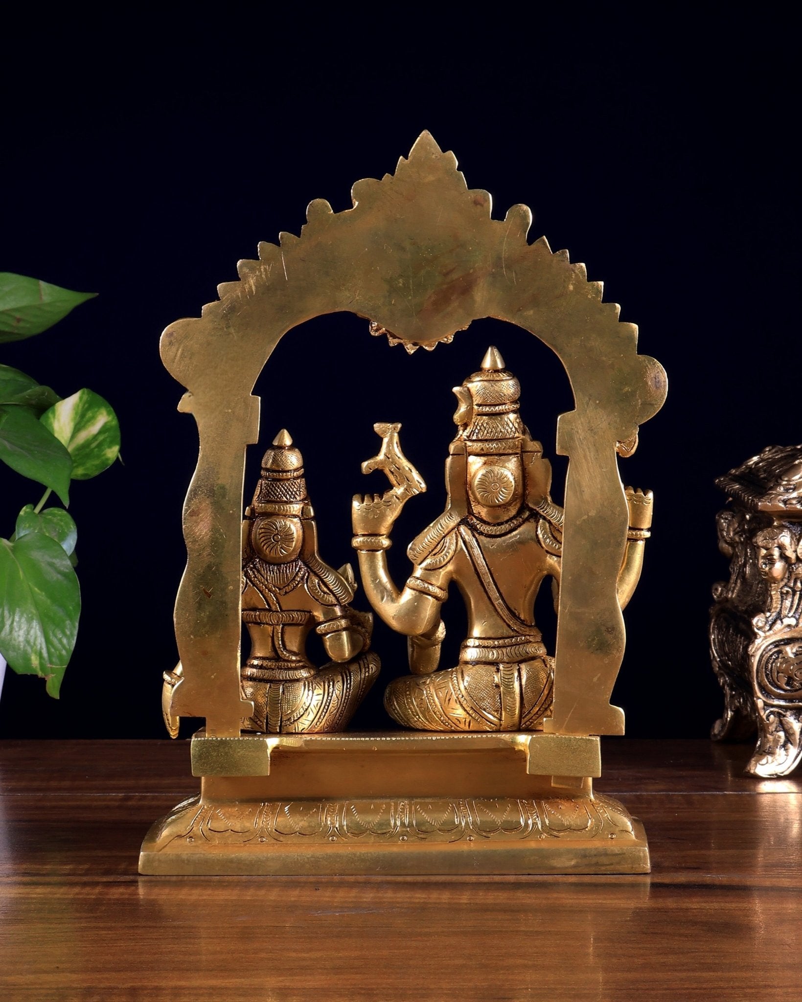 Brass Shiva Parvati Seated with Prabhavali 10.5 inch - Budhshiv.com