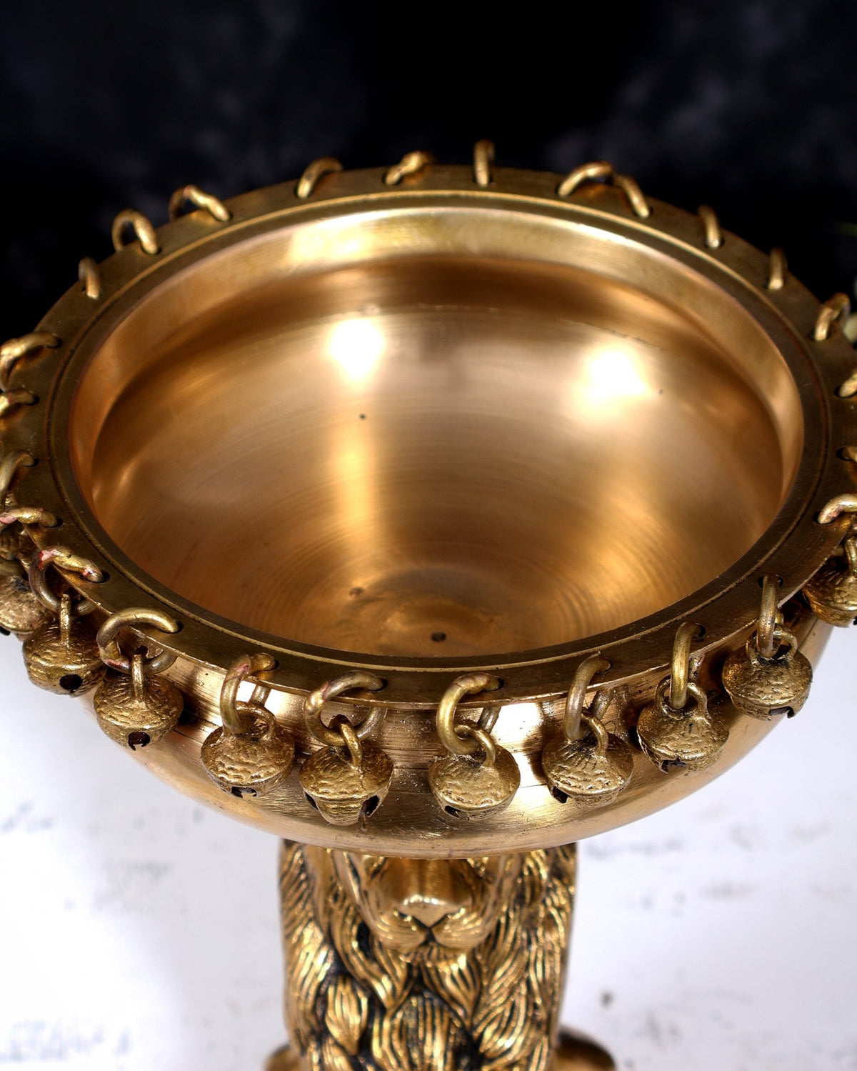 Brass Sitting Lion with Urli – Decorative & Auspicious Artefact 9.5 inch - Budhshiv.com