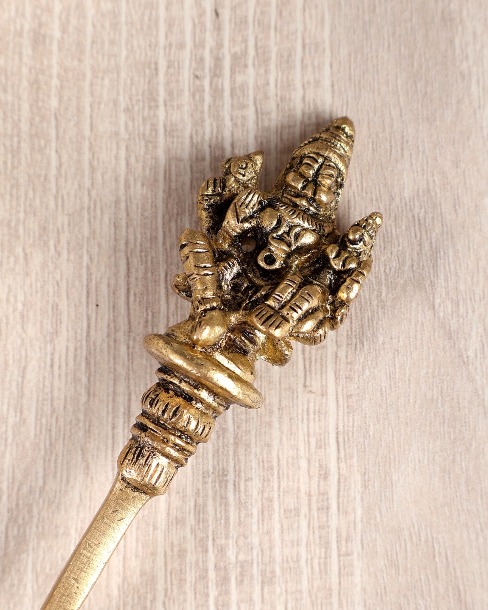 Brass Small Lakshmi Narasimha Swamy Hawan Spoon – Sruva Offering Ladle for Yagya (6 Inches) - Budhshiv.com