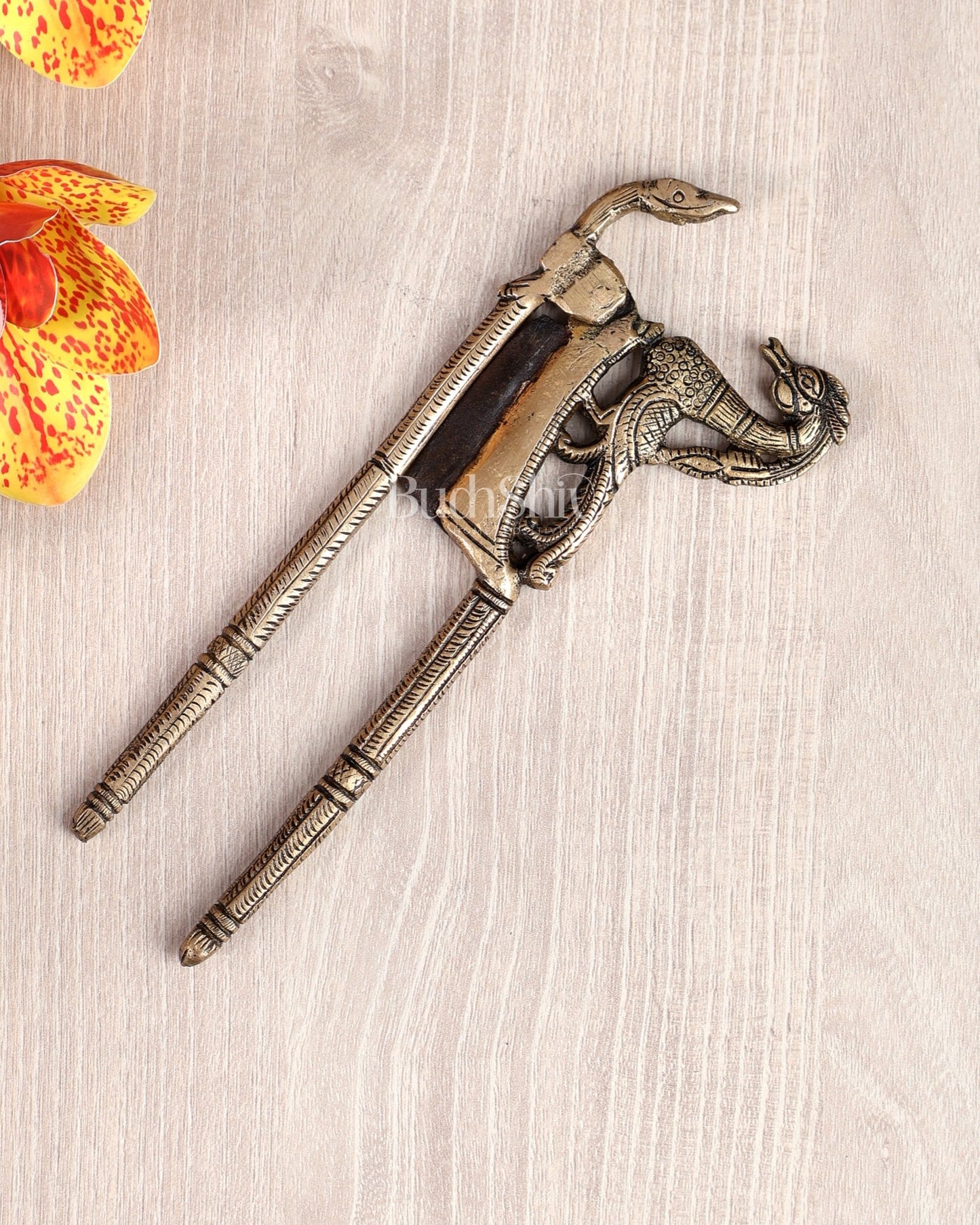 Brass Snake and Dragon Design Nut Cutter – Vintage Handcrafted Betel Nut Cutter 7 Inch - Budhshiv.com