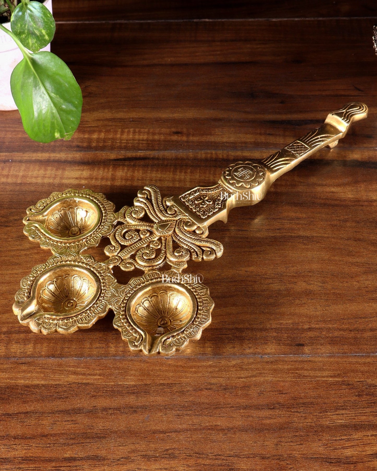 Brass Superfine aarti Triple Diya with Handle - Budhshiv.com