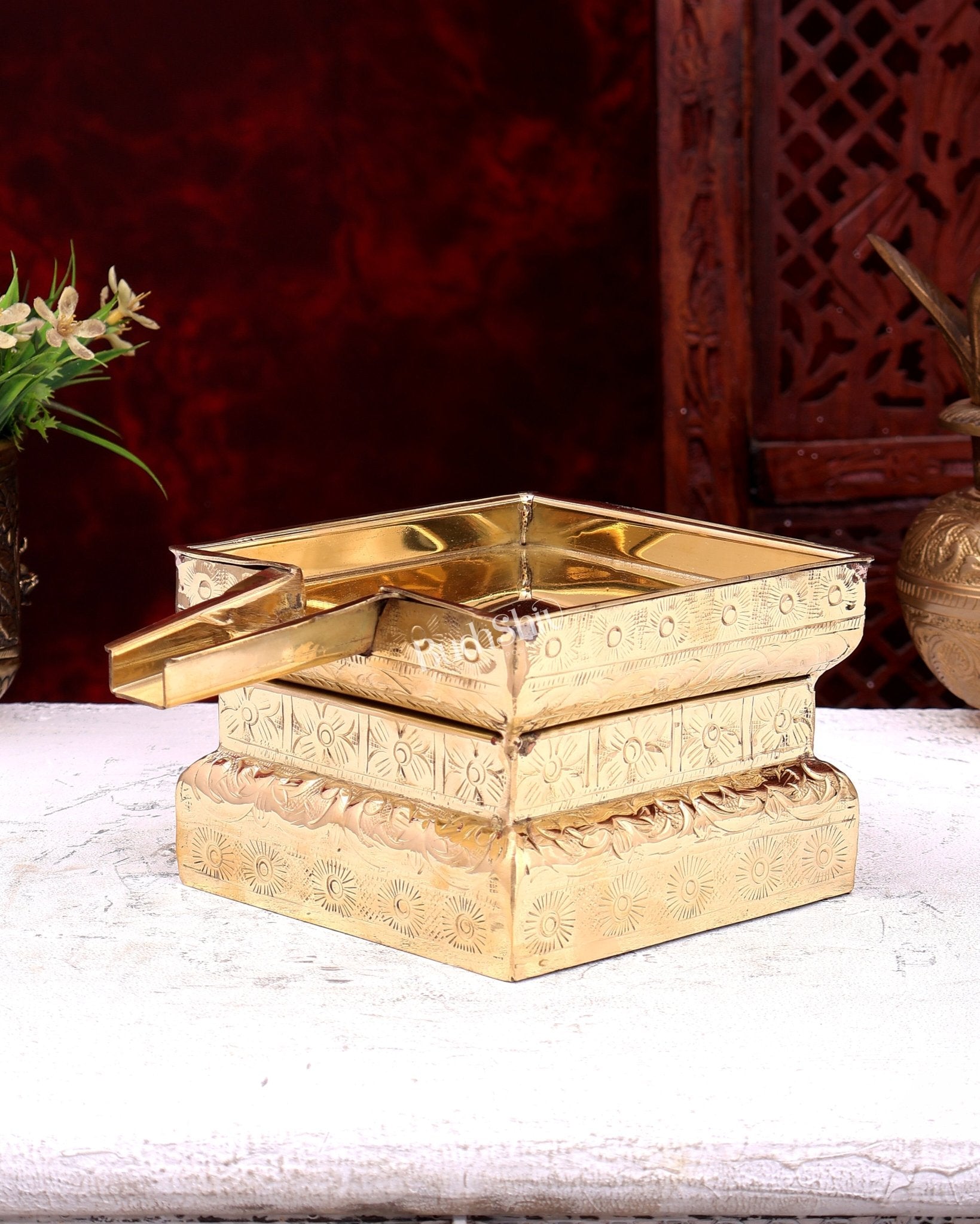 Brass Superfine Abhishekh Patra | Daily Ritual Vessel with Idol Platform | Pure Brass Pooja Accessory 5.25 inch - Budhshiv.com