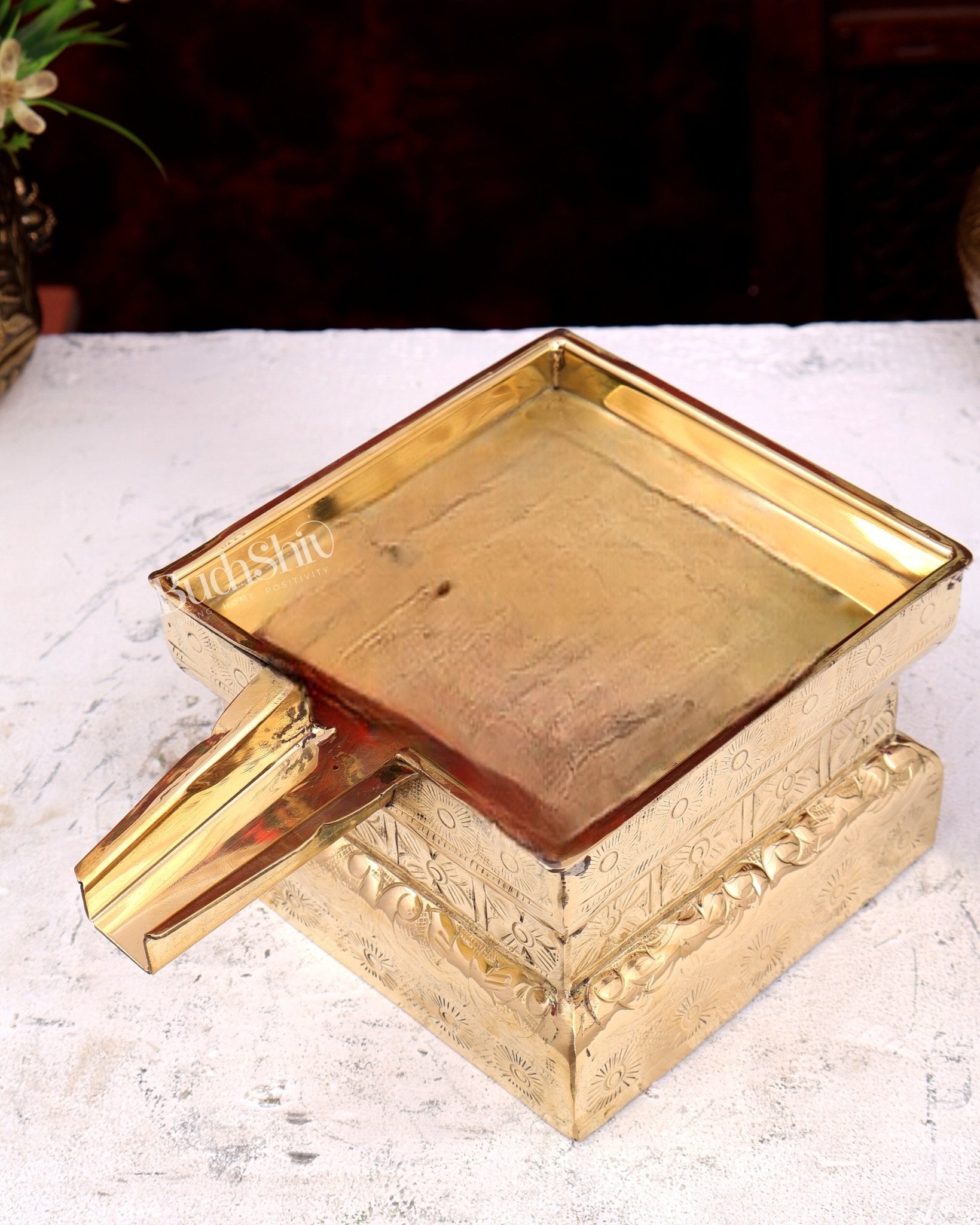 Brass Superfine Abhishekh Patra | Daily Ritual Vessel with Idol Platform | Pure Brass Pooja Accessory 5.25 inch - Budhshiv.com
