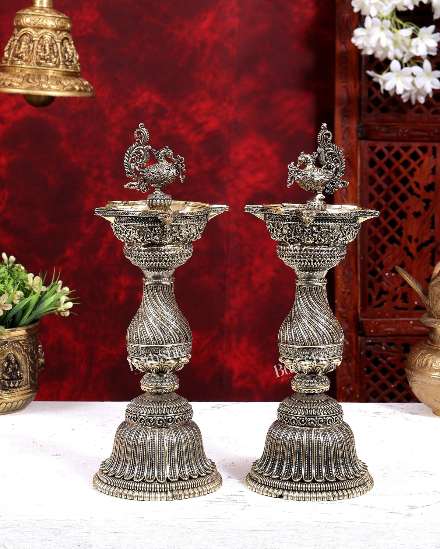 Brass Superfine Annam Pakshi Villaku Oil Lamp Diya | Pure Brass Swan Lamp | South Indian Temple Diya 12 inch - Budhshiv.com