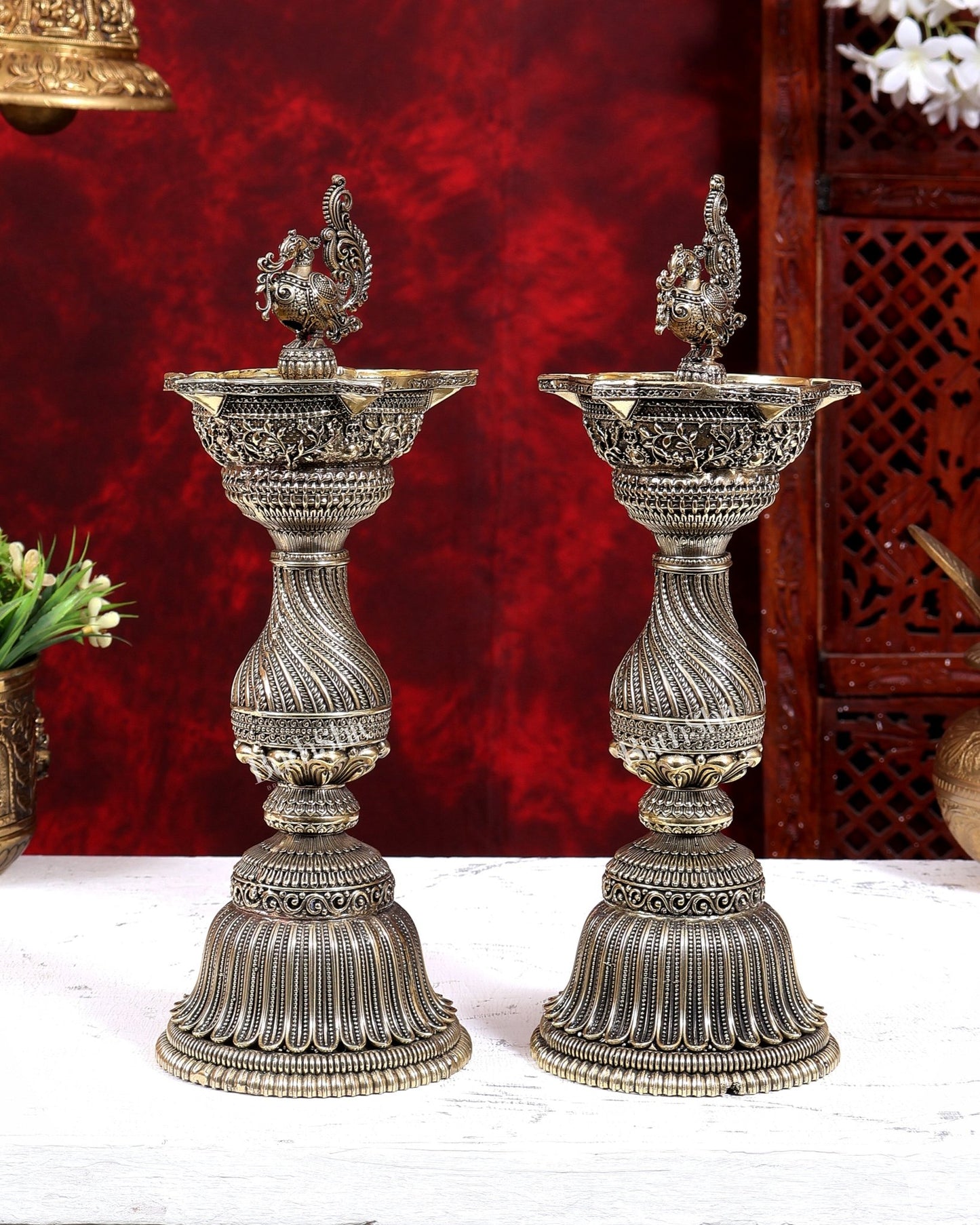 Brass Superfine Annam Pakshi Villaku Oil Lamp Diya | Pure Brass Swan Lamp | South Indian Temple Diya 12 inch - Budhshiv.com