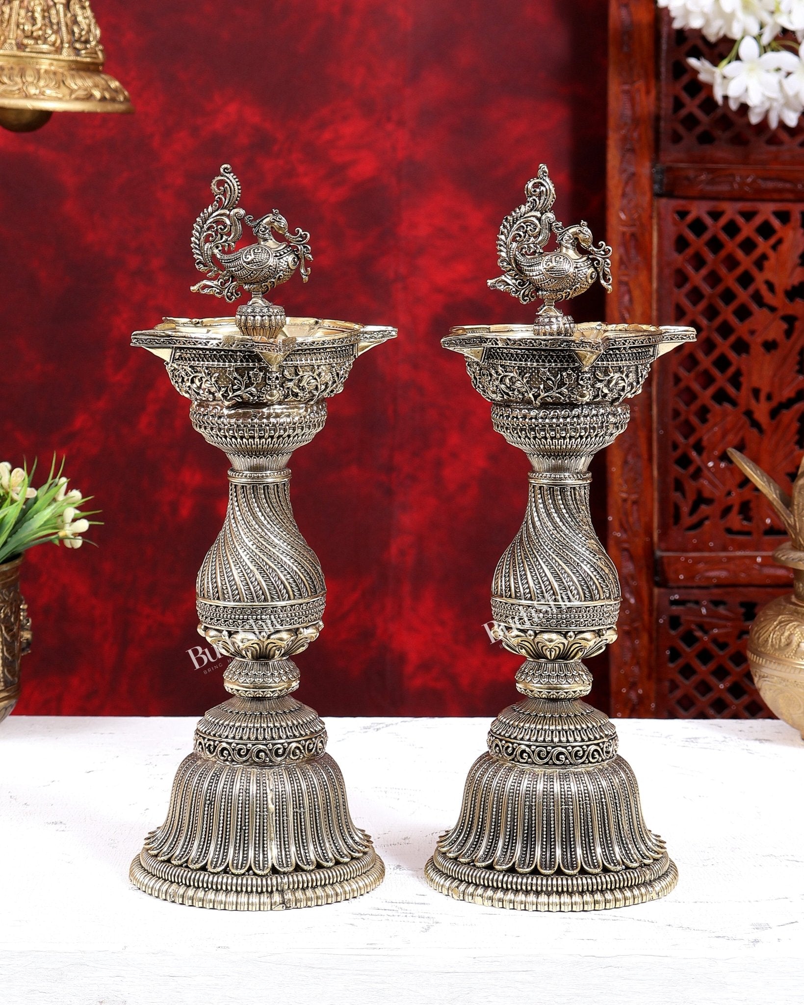 Brass Superfine Annam Pakshi Villaku Oil Lamp Diya | Pure Brass Swan Lamp | South Indian Temple Diya 12 inch - Budhshiv.com