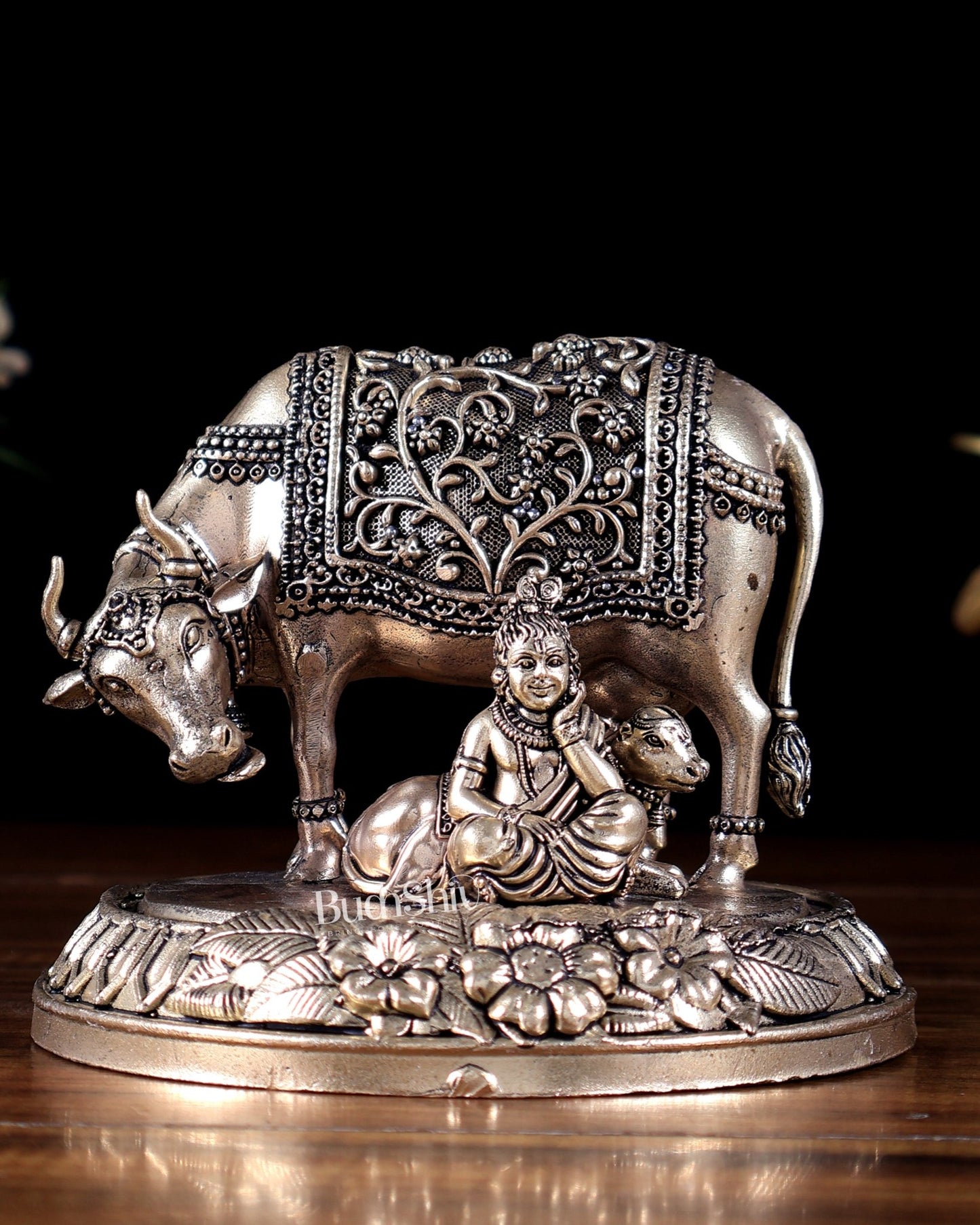 Brass Superfine Baby Krishna with Kamdhenu Cow & Calf - Budhshiv.com