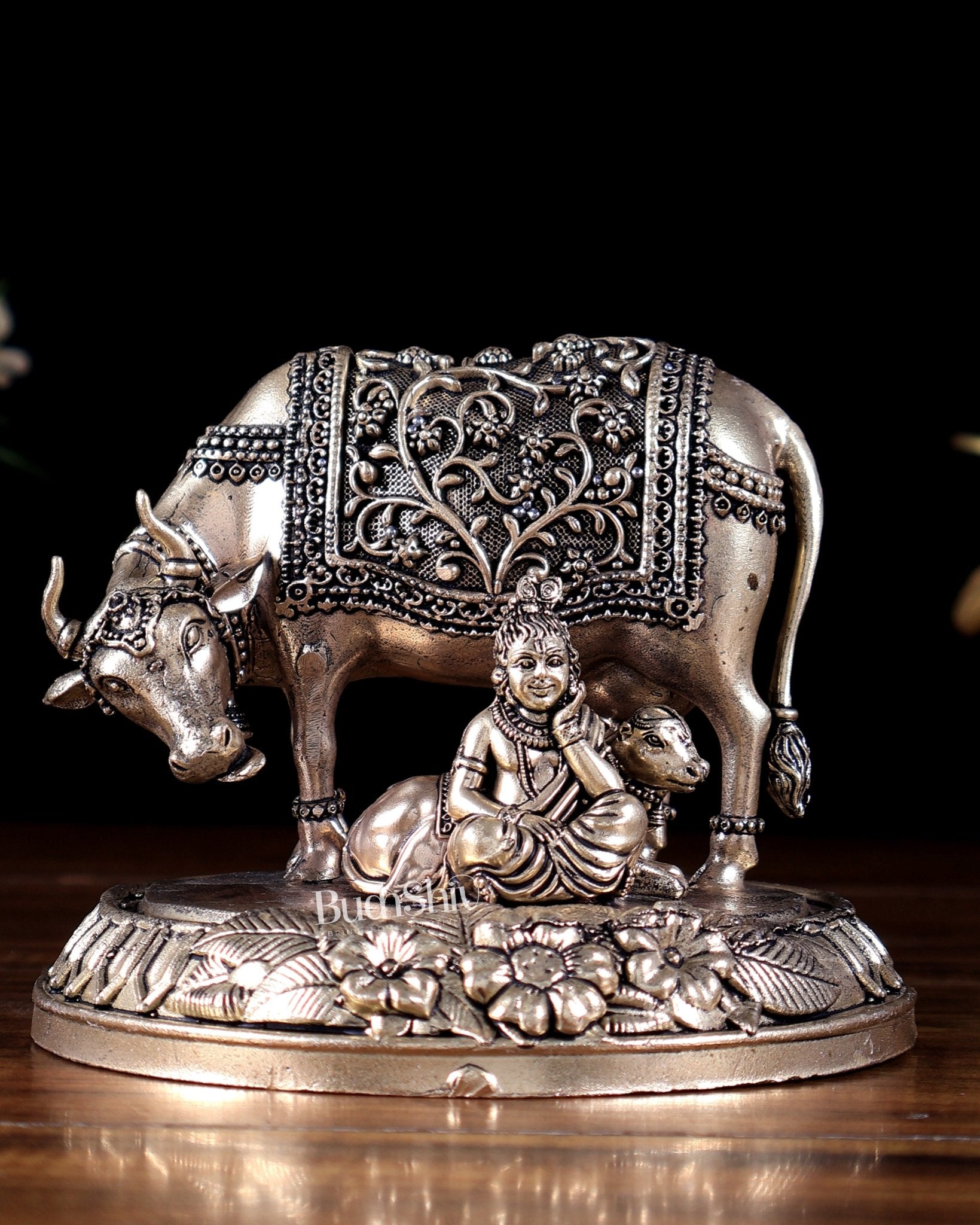 Brass Superfine Baby Krishna with Kamdhenu Cow & Calf - Budhshiv.com