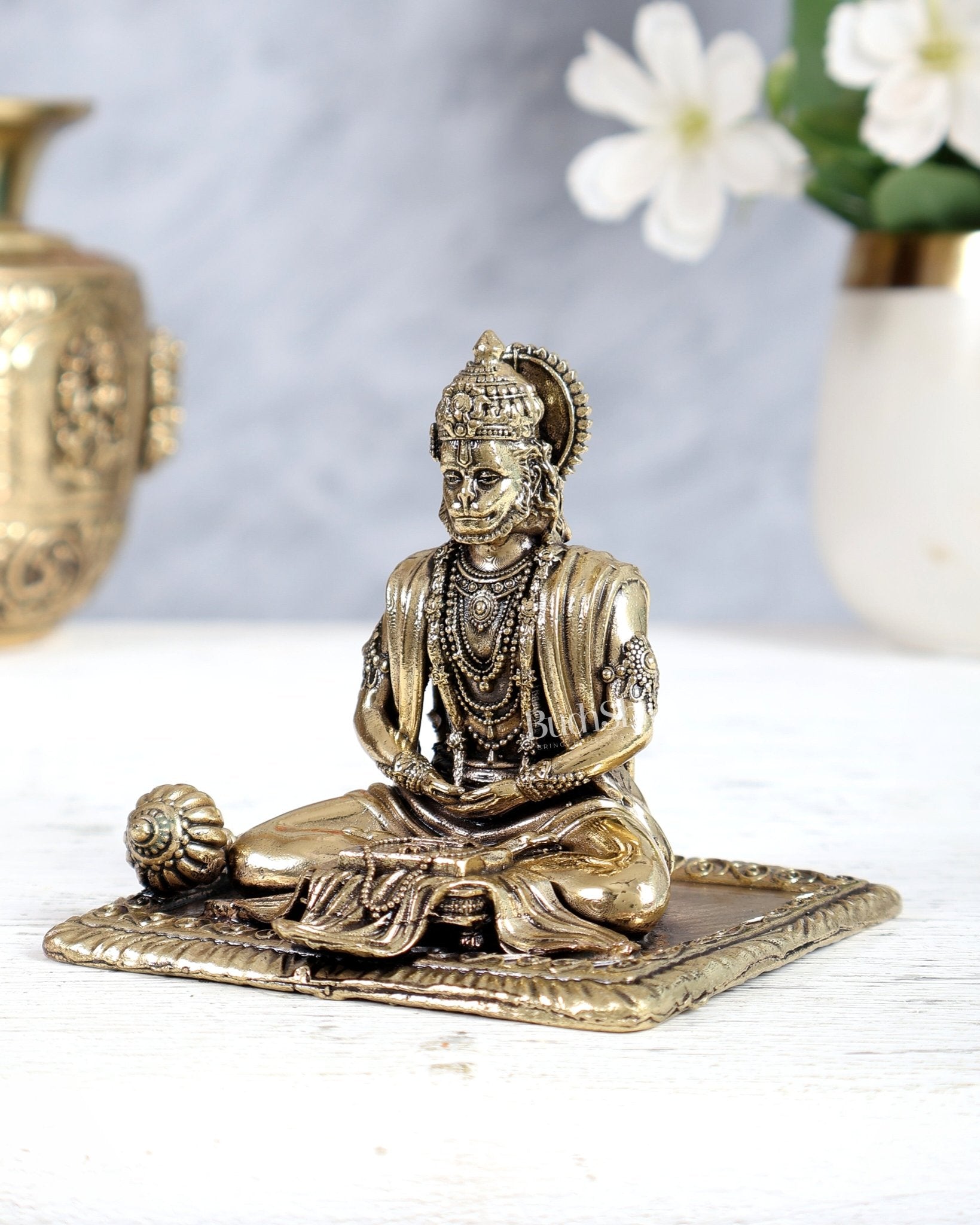 Brass Superfine Bhakt Hanuman Meditation Idol – Compact Divine Statue (3 Inches - Budhshiv.com