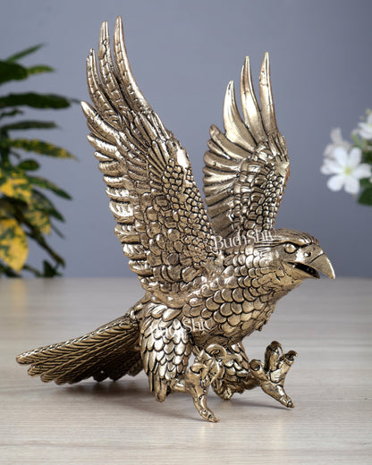 Brass Superfine Eagle Statue – Handcrafted Decorative Sculpture 6.5" - Budhshiv.com