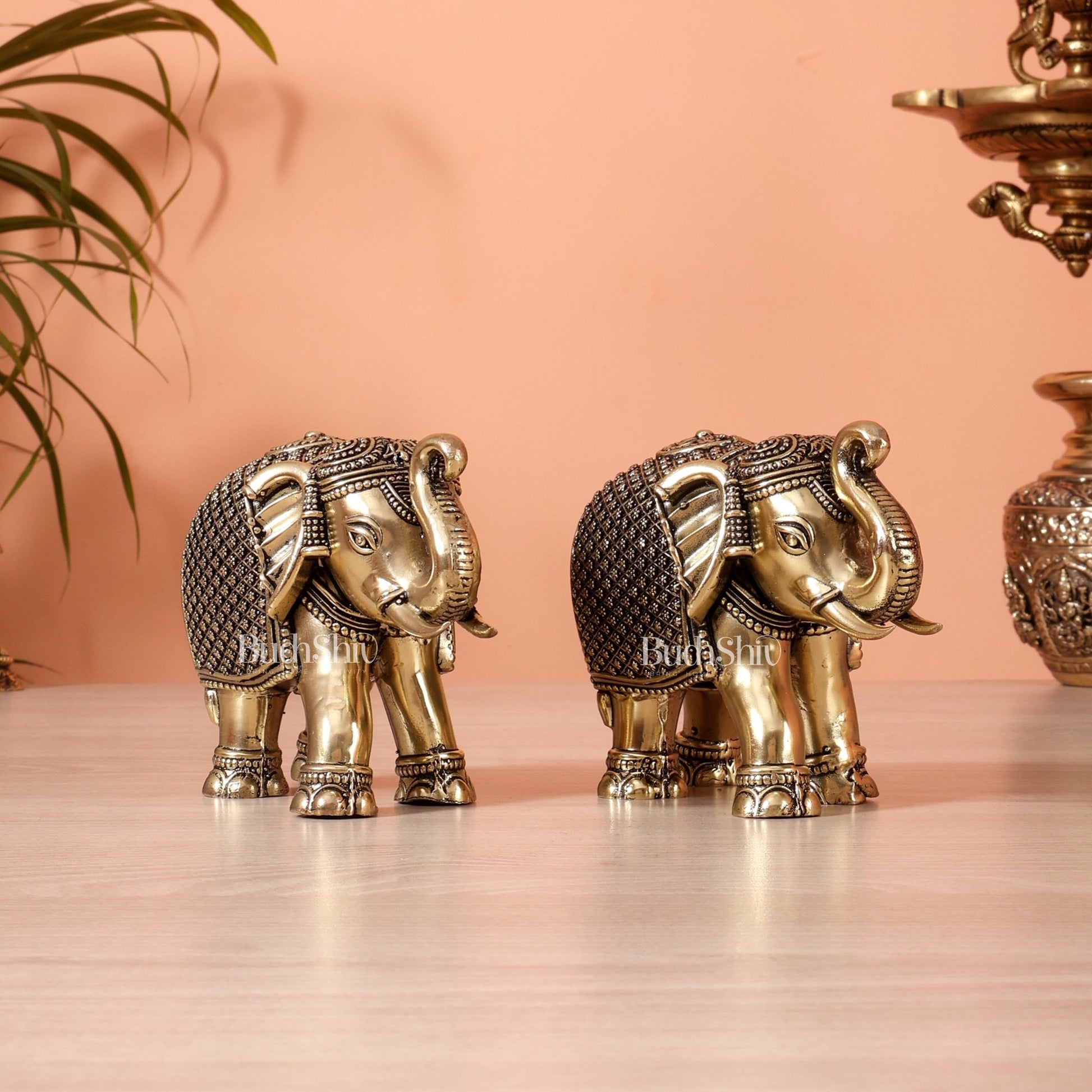 Brass Superfine Elephant Showpiece pair (5.5 Inch, 940 gm) - Budhshiv.com